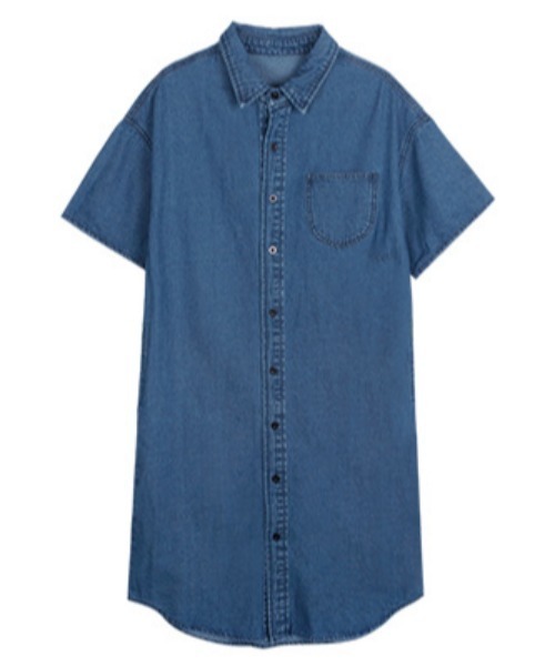 emi+（エミプラス）の「オーバーサイズ デニムシャツワンピース（シャツワンピース・レディース・ブルー/ブラック・L/M）」の4枚目の写真