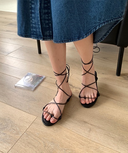 emi+（エミプラス）の「オーバーサイズ デニムシャツワンピース（シャツワンピース・レディース・ブルー/ブラック・L/M）」の17枚目の写真