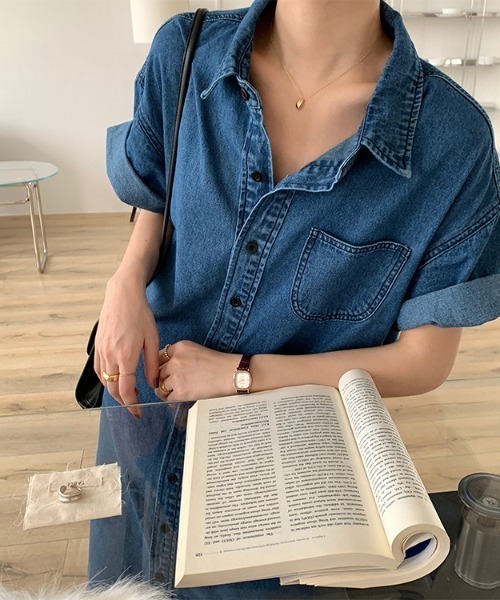 emi+（エミプラス）の「オーバーサイズ デニムシャツワンピース（シャツワンピース・レディース・ブルー/ブラック・L/M）」の20枚目の写真