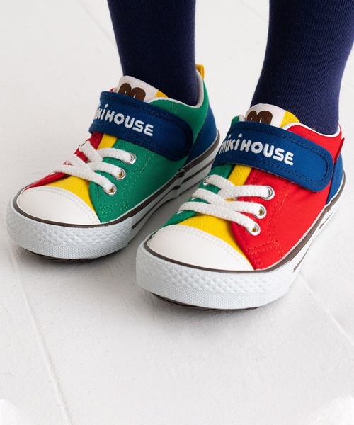 MIKI HOUSE(ミキハウス)の「mロゴキッズシューズ(スニーカー・キッズ・レッド/インディゴブルー/マルチ/ホワイト・17cm/18cm/19cm/16cm)」の4枚目の写真