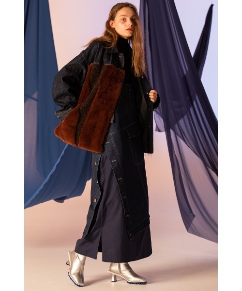 AULA AILA（アウラアイラ）の「ストレッチショートブーツ（ブーツ・レディース・ブラック/オフホワイト/シルバー・36.5/37.5/35.5）」の12枚目の写真