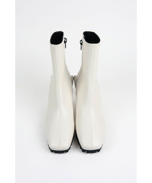 AULA AILA（アウラアイラ）の「ストレッチショートブーツ（ブーツ・レディース・ブラック/オフホワイト/シルバー・36.5/37.5/35.5）」の10枚目の写真