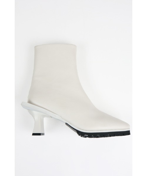 AULA AILA（アウラアイラ）の「ストレッチショートブーツ（ブーツ・レディース・ブラック/オフホワイト/シルバー・36.5/37.5/35.5）」の17枚目の写真