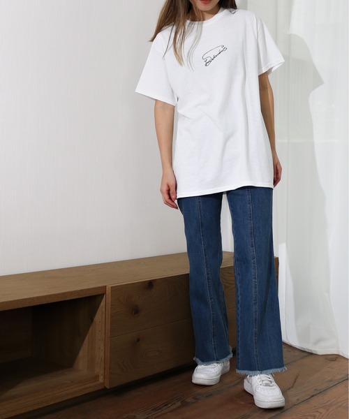 Per sist ence（パーシエンス）の「Per sist ence/パーシエンス　イラストレーター"shinochocoknit" イラストコラボTEE（Tシャツ/カットソー・レディース・ホワイト系その他/ホワイト系その他2/ホワイト系その他3/ホワイト系その他4/ホワイト系その他5/ホワイト系その他6・MEDIUM/LARGE）」の10枚目の写真