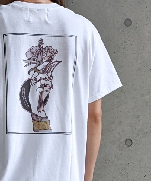 Per sist ence（パーシエンス）の「Per sist ence/パーシエンス　イラストレーター"shinochocoknit" イラストコラボTEE（Tシャツ/カットソー・レディース・ホワイト系その他/ホワイト系その他2/ホワイト系その他3/ホワイト系その他4/ホワイト系その他5/ホワイト系その他6・MEDIUM/LARGE）」の22枚目の写真