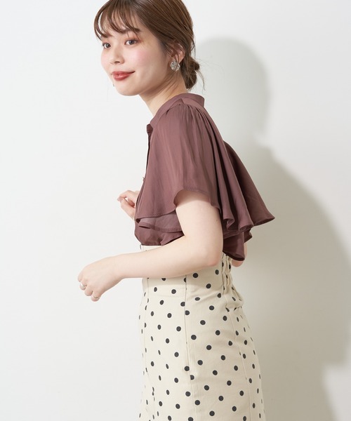 natural couture(ナチュラルクチュール)の「プチプラふんわりリラックスノースリーブブラウス(シャツ/ブラウス・レディース・ブラウン/オフホワイト/イエロー/ミント・FREE)」の2枚目の写真