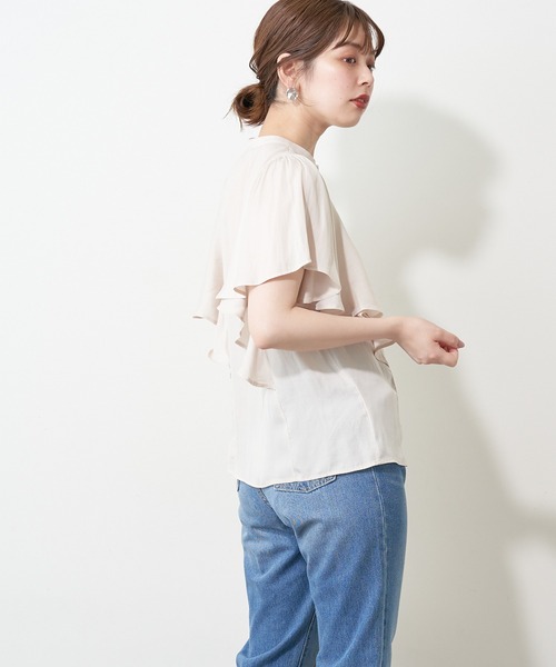 natural couture(ナチュラルクチュール)の「プチプラふんわりリラックスノースリーブブラウス(シャツ/ブラウス・レディース・ブラウン/オフホワイト/イエロー/ミント・FREE)」の6枚目の写真