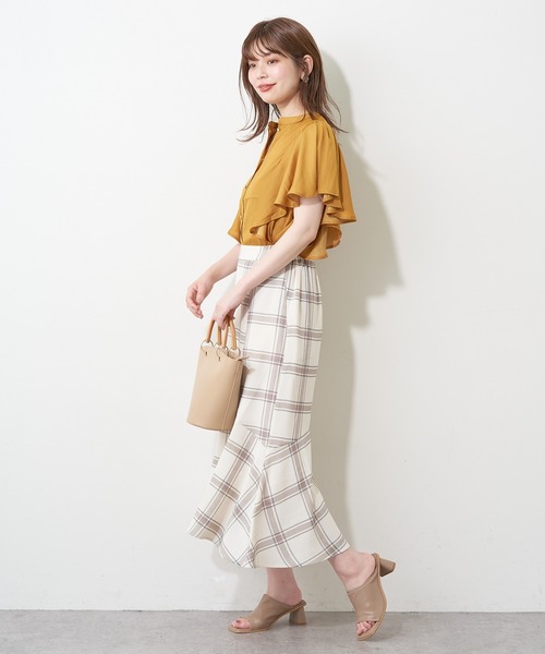 natural couture(ナチュラルクチュール)の「プチプラふんわりリラックスノースリーブブラウス(シャツ/ブラウス・レディース・ブラウン/オフホワイト/イエロー/ミント・FREE)」の20枚目の写真