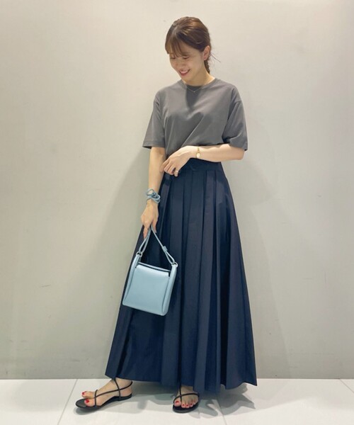 DRESSTERIOR（ドレステリア）の「◆【スタイリスト亀恭子さんコラボレーションアイテム】クラシックプレーンTシャツ（Tシャツ/カットソー・レディース・ホワイト/ベージュ/パープル/ダークグレー・38/36）」の15枚目の写真