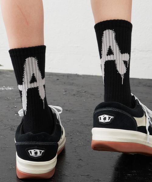 AIVER（アイバー）の「AIVER　Aロゴソックス（ソックス/靴下・メンズ・オフホワイト/ブラック・FREE）」の3枚目の写真