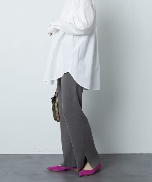 FREAK'S STORE（フリークスストア）の「▽【WEB限定】リブフレアスリットニットパンツ（その他パンツ・レディース・グリーン/ブルー/ナチュラル/ベージュ/パープル/オリーブ/グレー/ブラック/レッド/ネイビー・SMALL/MEDIUM）」の16枚目の写真