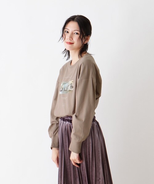 SHOO・LA・RUE（シューラルー）の「◆アソートプリントロンT（Tシャツ/カットソー・レディース・ブラウン系その他/オリーブ系/チャコール/ホワイト系/ライトパープル/ブラック系3・04/02/03）」の12枚目の写真