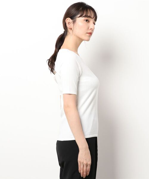 MODE ROBE(モードローブ)の「バックオープンリブトップス(Tシャツ/カットソー・レディース・ブラック/ホワイト・FREE)」の4枚目の写真
