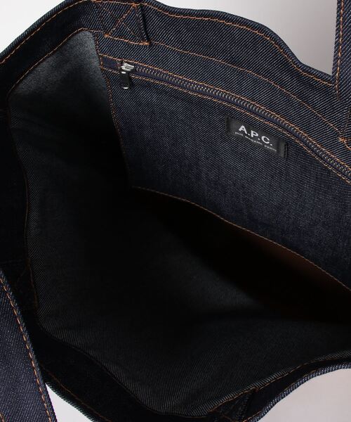 A.P.C.（アーペーセー）の「アーペーセー アクセッラ レザー切替 トートバッグ A.P.C. Axelle TOTE BAG（トートバッグ・レディース・ダークネイビー/キャメル・FREE）」の9枚目の写真