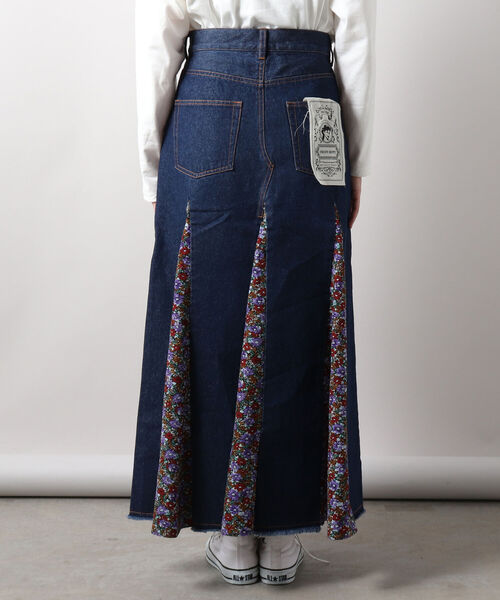 fredy repit（フレディレピ）の「花柄切替デニムスカート（デニムスカート・レディース・ブラック/ネイビー・38/36）」の13枚目の写真