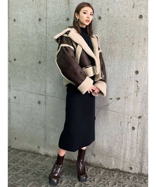 EMODA（エモダ）の「ラウンドニットミディワンピース（ワンピース・レディース・ベージュ/ブラック/カーキ・FREE）」の12枚目の写真