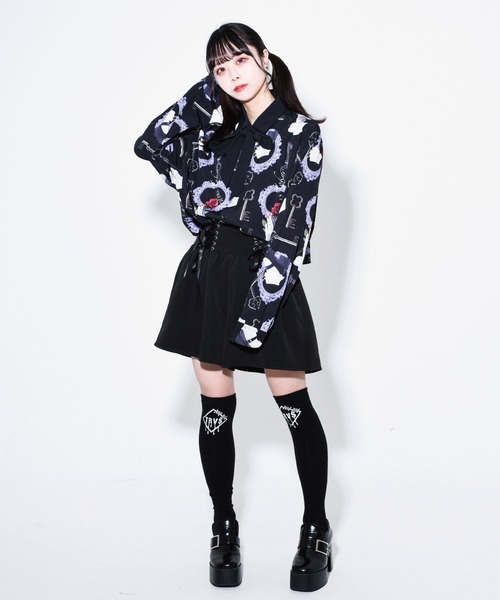 当季大流行大特価 Travas Tokyo トラバス トーキョー Gothic World View Shirts 総柄プリント リボン付きシャツ シャツ ブラウス Travas Tokyo トラバス トウキョウ のファッション 公式 販売 Arenatheatre Net