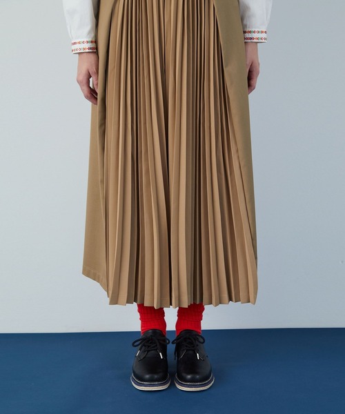 FRAPBOIS（フラボア）の「マリナプリーツ パンツ（その他パンツ・レディース・ベージュ/ネイビー・1/0）」の9枚目の写真