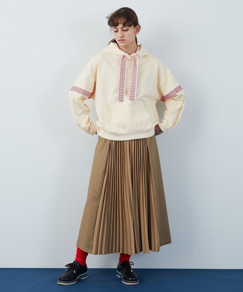 FRAPBOIS（フラボア）の「マリナプリーツ パンツ（その他パンツ・レディース・ベージュ/ネイビー・1/0）」の19枚目の写真