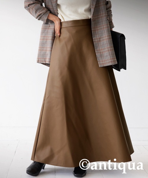 antiqua(アンティカ)の「ヴィ―ガンレザーAラインスカート(スカート・レディース・ブラック/ブラウン系その他/カーキ・FREE)」の2枚目の写真
