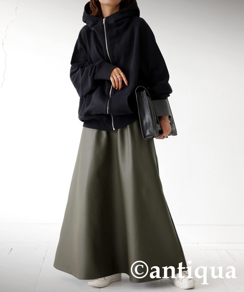 antiqua(アンティカ)の「ヴィ―ガンレザーAラインスカート(スカート・レディース・ブラック/ブラウン系その他/カーキ・FREE)」の3枚目の写真