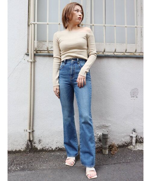 MURUA（ムルーア）の「ヴィンテージフレアデニム（デニムパンツ・レディース・ブルー・2/0/1）」の7枚目の写真