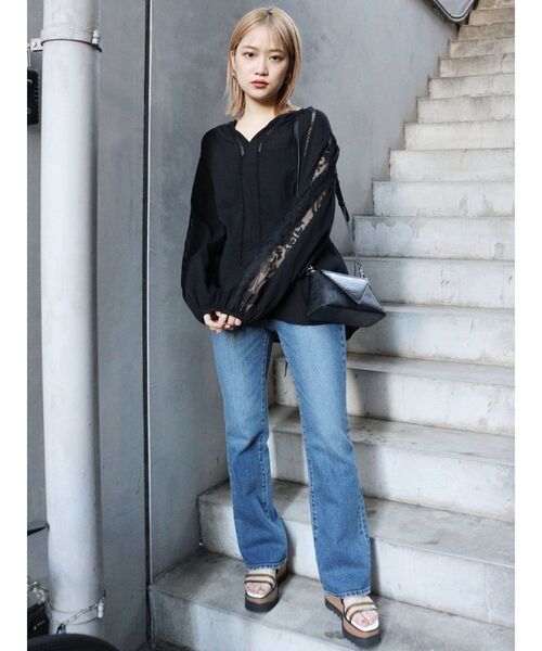 MURUA（ムルーア）の「ヴィンテージフレアデニム（デニムパンツ・レディース・ブルー・2/0/1）」の17枚目の写真