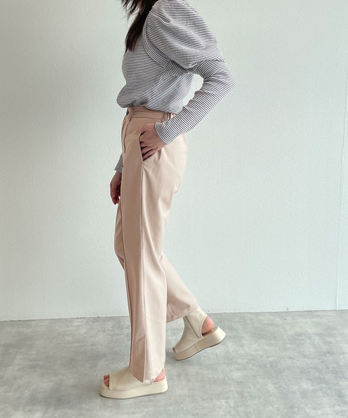 w closet（ダブルクローゼット）の「セミフレアパンツ（その他パンツ・レディース・ベージュ/ブルーグリーン/ブラック・マルチサイズ）」の13枚目の写真