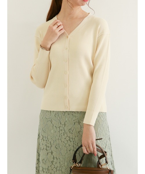 Te chichi（テチチ）の「Vネックリブカーディガン（カーディガン/ボレロ・レディース・オフホワイト/ブラック/グリーン/ピンク・ﾌﾘ-）」の2枚目の写真