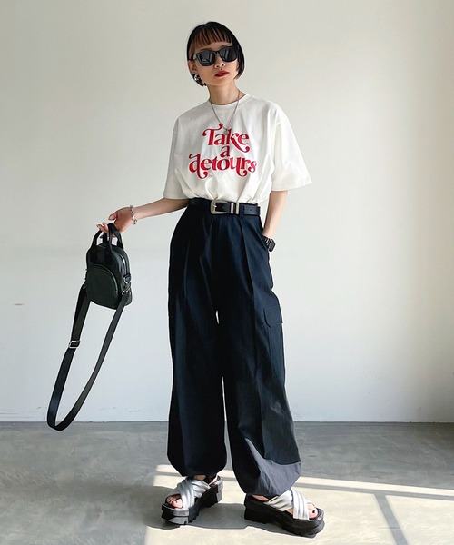 PAGEBOY（ページボーイ）の「チアーズロゴTシャツ（Tシャツ/カットソー・レディース・オフホワイト/ブラック/ベージュ系その他/コーラルピンク・FREE）」の6枚目の写真