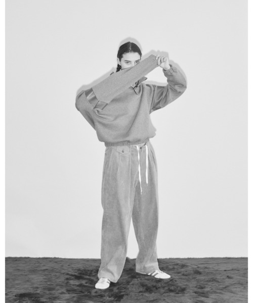 e.sen(イーセン)の「e.sen イーセン / ben ベン コーデュロイ 2タックパンツ 太コールトラウザー イージーパンツ / esenfw22p02(その他パンツ・メンズ・ブラック・SMALL/MEDIUM)」の5枚目の写真