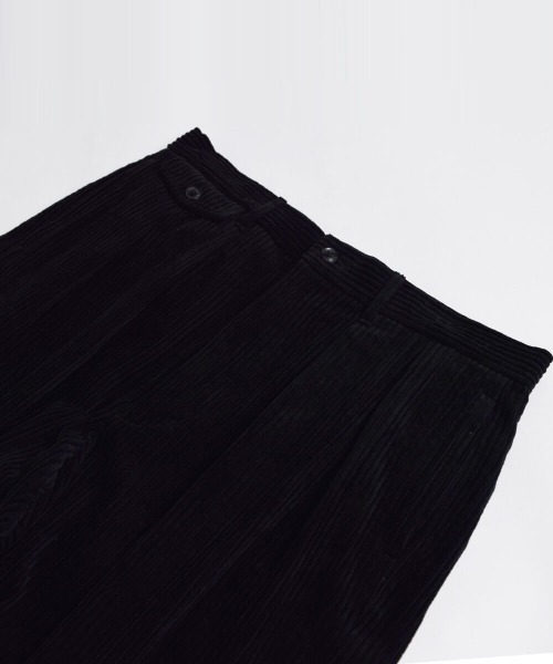 e.sen(イーセン)の「e.sen イーセン / ben ベン コーデュロイ 2タックパンツ 太コールトラウザー イージーパンツ / esenfw22p02(その他パンツ・メンズ・ブラック・SMALL/MEDIUM)」の8枚目の写真