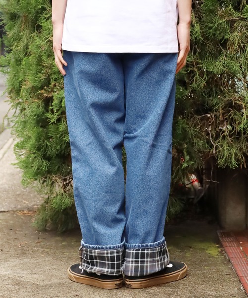 Carhartt（カーハート）の「Carhartt/カーハート RELAXED-FIT STRAIGHT-LEG FLANNEL LINED JEAN（デニムパンツ・メンズ・インディゴブルー・36inch/32inch/30inch/34inch）」の3枚目の写真