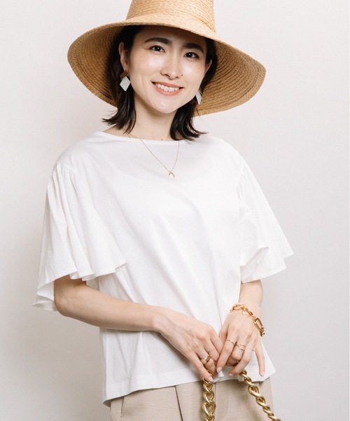 ELVENCE DEUX(エルベンスドゥ)の「ツヤアリソデギャザーPO(Tシャツ/カットソー・レディース・オフホワイト/グリーン/グレー系その他・FREE)」の2枚目の写真