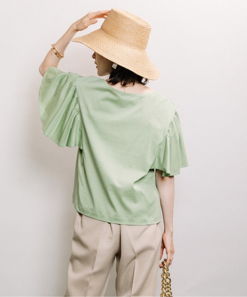 ELVENCE DEUX(エルベンスドゥ)の「ツヤアリソデギャザーPO(Tシャツ/カットソー・レディース・オフホワイト/グリーン/グレー系その他・FREE)」の12枚目の写真