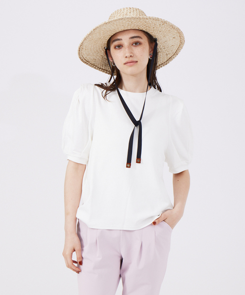 qualite(カリテ)の「【Doux.】パフスリーブカットソー(Tシャツ/カットソー・レディース・ホワイト/カーキ/ラベンダー・フリー)」の2枚目の写真