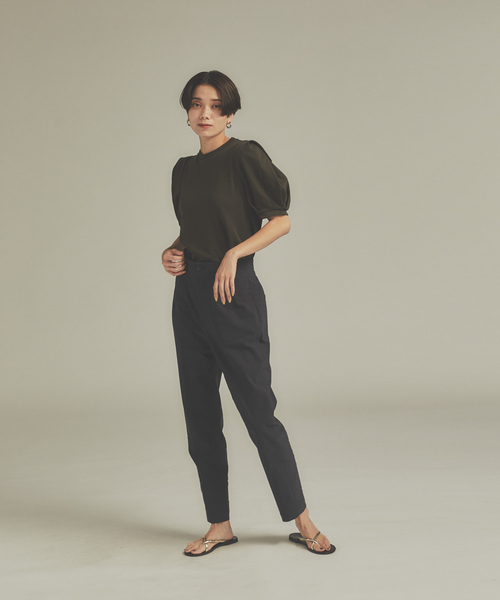 qualite(カリテ)の「【Doux.】パフスリーブカットソー(Tシャツ/カットソー・レディース・ホワイト/カーキ/ラベンダー・フリー)」の6枚目の写真