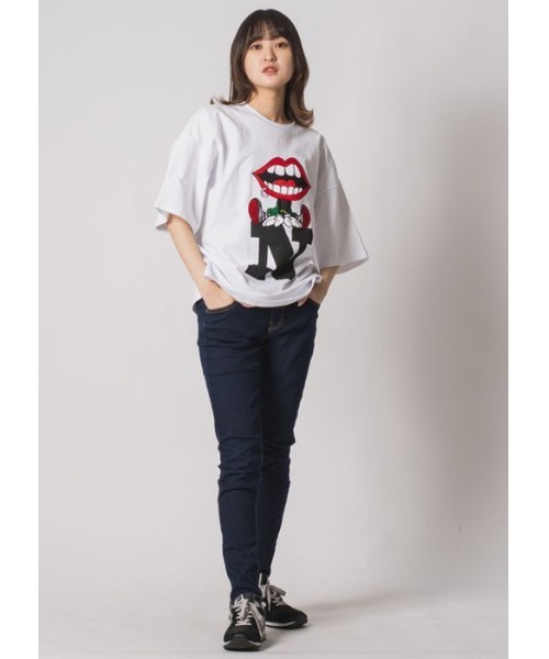 RE730(アールイーセブンサーティー)の「RE730 かわいいなみおくん アルファベット半袖ビッグシルエットTシャツ(Tシャツ/カットソー・メンズ・ブラック/オフホワイト・MEDIUM/LARGE/X-LARGE)」の7枚目の写真
