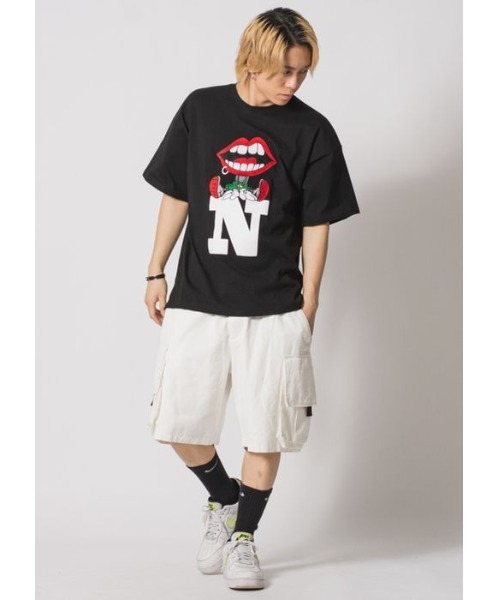 RE730(アールイーセブンサーティー)の「RE730 かわいいなみおくん アルファベット半袖ビッグシルエットTシャツ(Tシャツ/カットソー・メンズ・ブラック/オフホワイト・MEDIUM/LARGE/X-LARGE)」の3枚目の写真