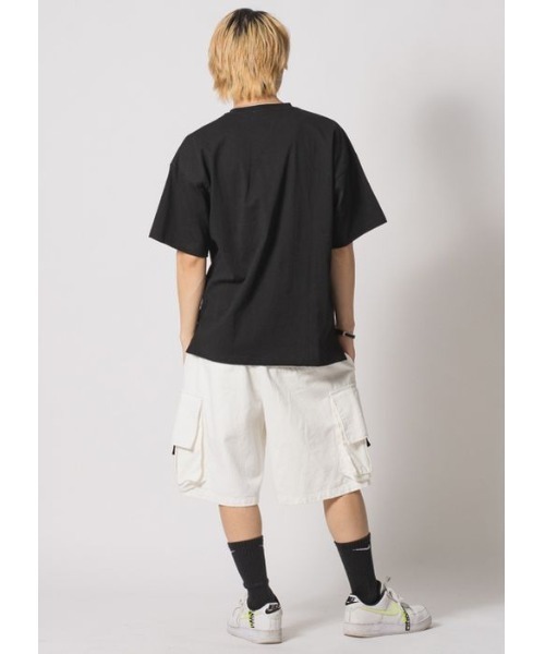 RE730(アールイーセブンサーティー)の「RE730 かわいいなみおくん アルファベット半袖ビッグシルエットTシャツ(Tシャツ/カットソー・メンズ・ブラック/オフホワイト・MEDIUM/LARGE/X-LARGE)」の11枚目の写真