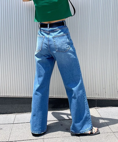 PAGEBOY(ページボーイ)の「サステナデニムワイドフレアパンツ(デニムパンツ・レディース・サックスブルー/インディゴブルー・25inch/26inch)」の3枚目の写真