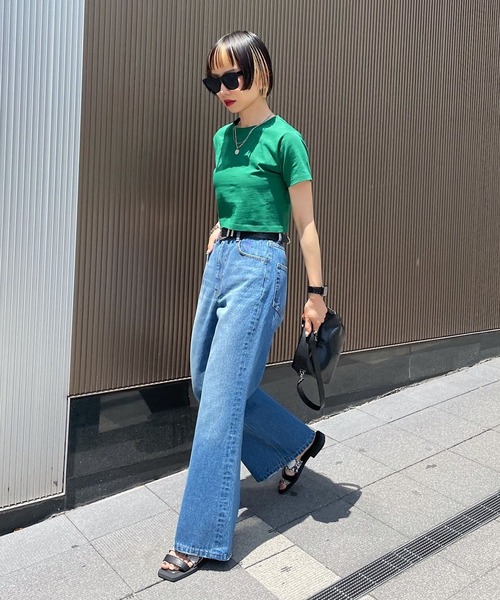 PAGEBOY(ページボーイ)の「サステナデニムワイドフレアパンツ(デニムパンツ・レディース・サックスブルー/インディゴブルー・25inch/26inch)」の4枚目の写真