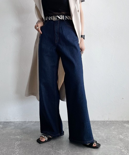 PAGEBOY(ページボーイ)の「サステナデニムワイドフレアパンツ(デニムパンツ・レディース・サックスブルー/インディゴブルー・25inch/26inch)」の6枚目の写真