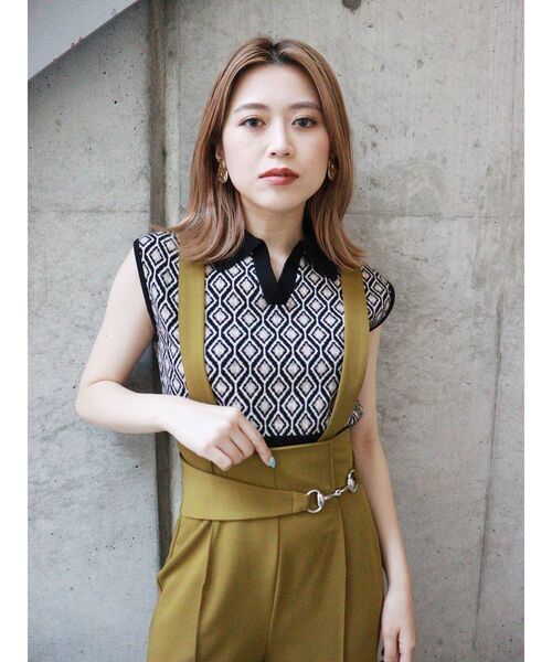 MURUA(ムルーア)の「ビットサスペンダーパンツ(スラックス・レディース・ブラック/マスタード/ブルー・1/2)」の15枚目の写真