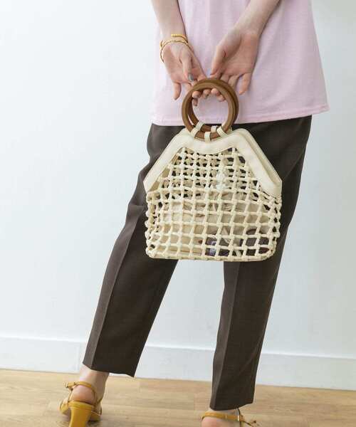 URBAN RESEARCH(アーバンリサーチ)の「ウッドハンドルメッシュバッグ(ハンドバッグ・レディース・アイボリー/ブラック/ミント・-)」の6枚目の写真