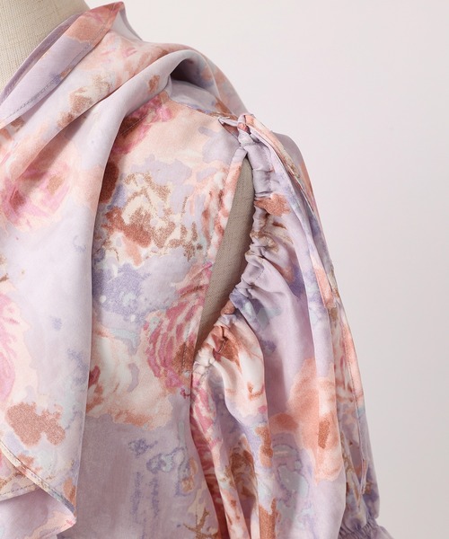 one after another NICE CLAUP(ワンアフターアナザーナイスクラップ)の「マルチWAYフリル羽織りブラウス(シャツ/ブラウス・レディース・ブラック/レッド/アイボリー/サックスブルー系・FREE)」の20枚目の写真