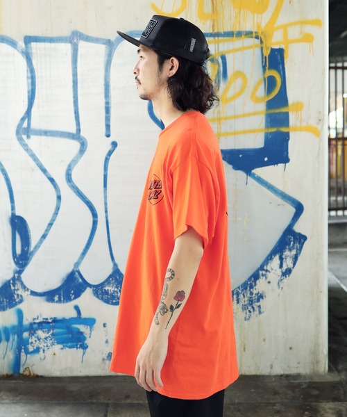 SANTA CRUZ(サンタクルーズ)の「SANTA CRUZ / サンタクルーズ Opus Dot S/S Regular T-Shirt 半袖 クルーネック ロゴ Tシャツ(Tシャツ/カットソー・メンズ・ブラック/オレンジ・MEDIUM/LARGE/X-LARGE/XX-LARGE)」の8枚目の写真