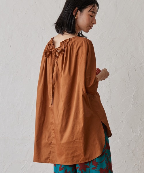 AMERICAN HOLIC（アメリカンホリック）の「バックリボンチュニック（Tシャツ/カットソー・レディース・ブラック/オフホワイト/キャメル・M/L）」の3枚目の写真