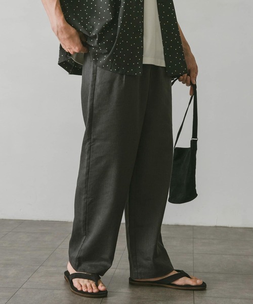URBAN RESEARCH DOORS(アーバンリサーチドアーズ)の「リネンブレンドリラックスワイドパンツ(その他パンツ・メンズ・ブラック/ナチュラル・MEDIUM/LARGE)」の13枚目の写真