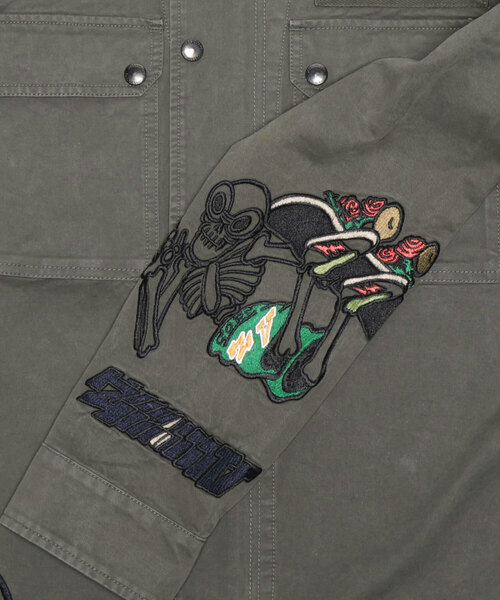 ZADIG&VOLTAIRE(ザディグ エ ヴォルテール)の「BERN MILI DYE 25 ANS(ミリタリージャケット・メンズ・モスグリーン・XS/M/S)」の7枚目の写真